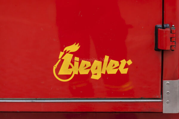 Tanklöschfahrzeug TLF 16 Mercedes Benz 1113