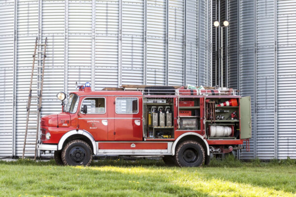 Tanklöschfahrzeug TLF 16 Mercedes Benz 1113