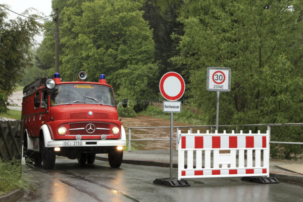 Tanklöschfahrzeug TLF 16 Mercedes Benz 1113